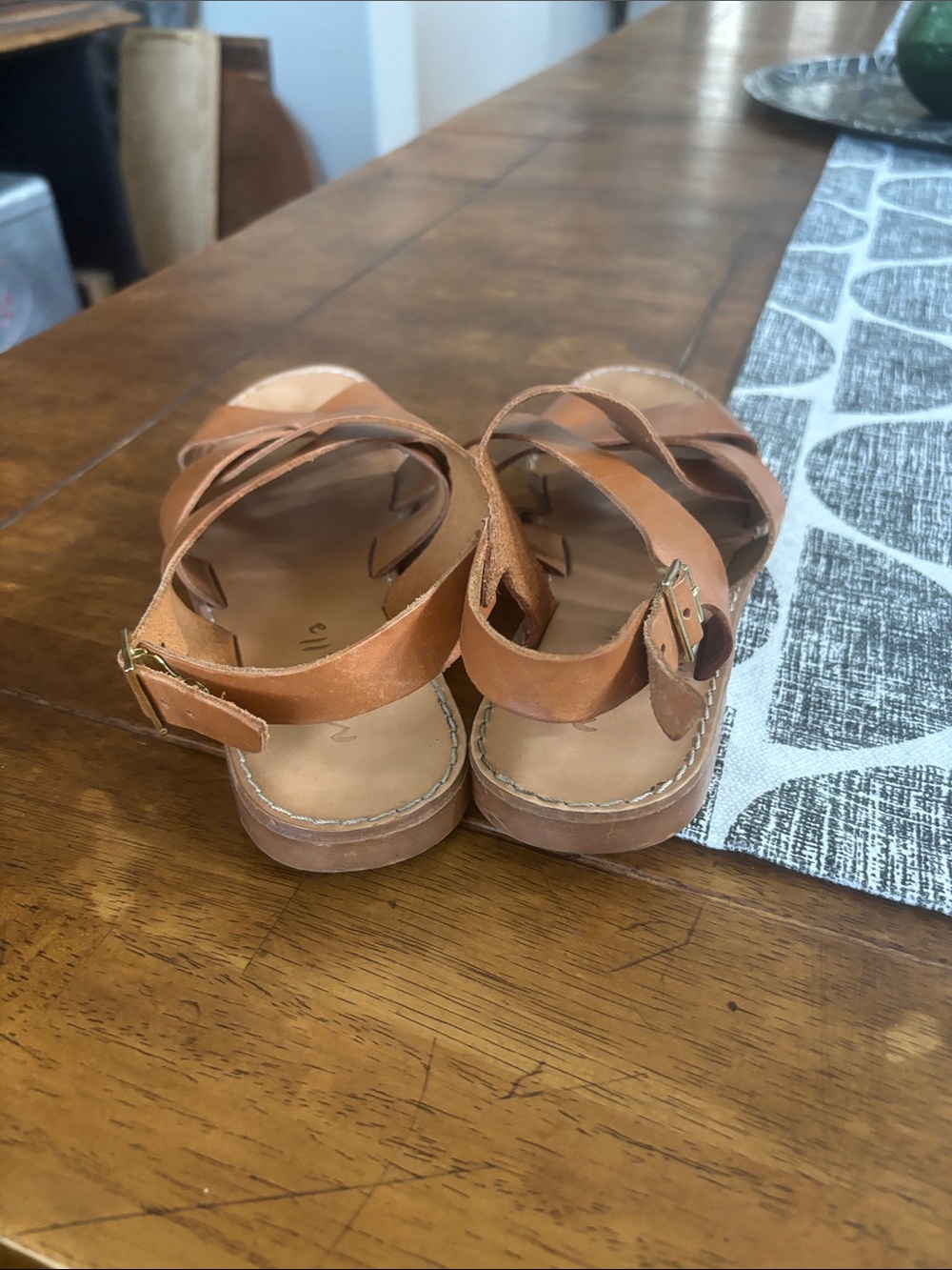 Women's Italian Leather Tan Crisscross Strap Sandals - Picture 4 of 7